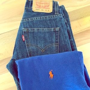 Polo T-shirt and Levi’s jeans.